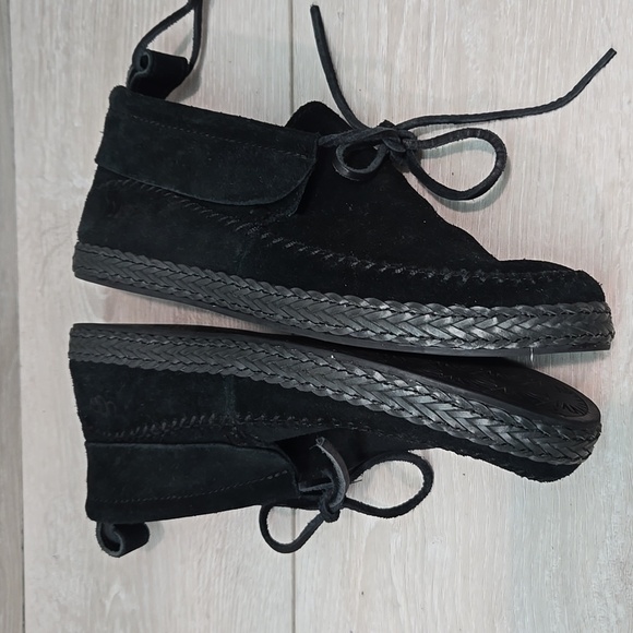 UGG Australia Women Ankle Moccasin Black Suede Chukka Boots Shoes Sz 7 - Picture 9 of 11